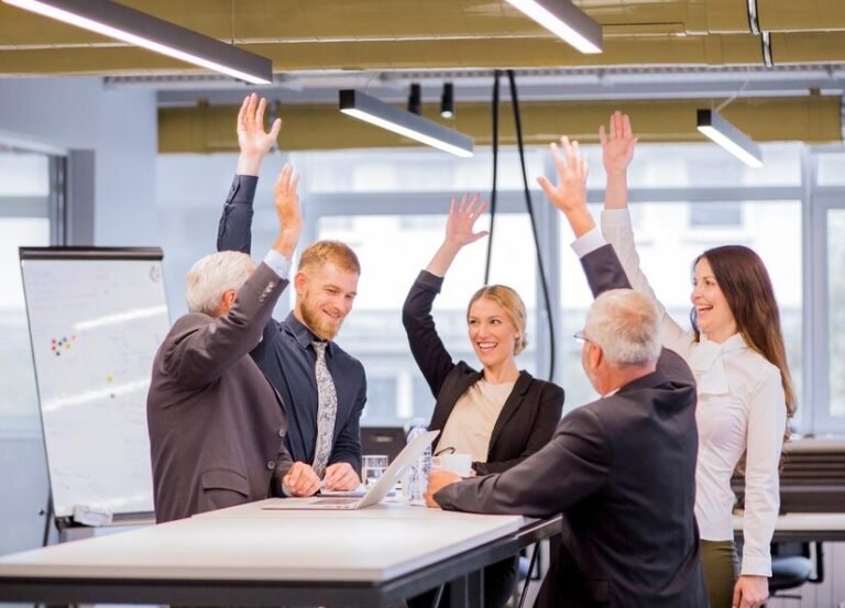 cheerful-business-people-meeting