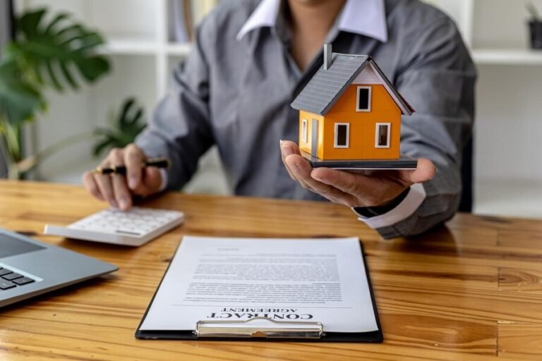 salesman-holding-orange-model-sm